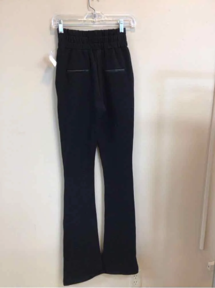 AKIRA SIZE SMALL Ladies PANTS