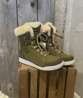 GUGGEN Green Boots