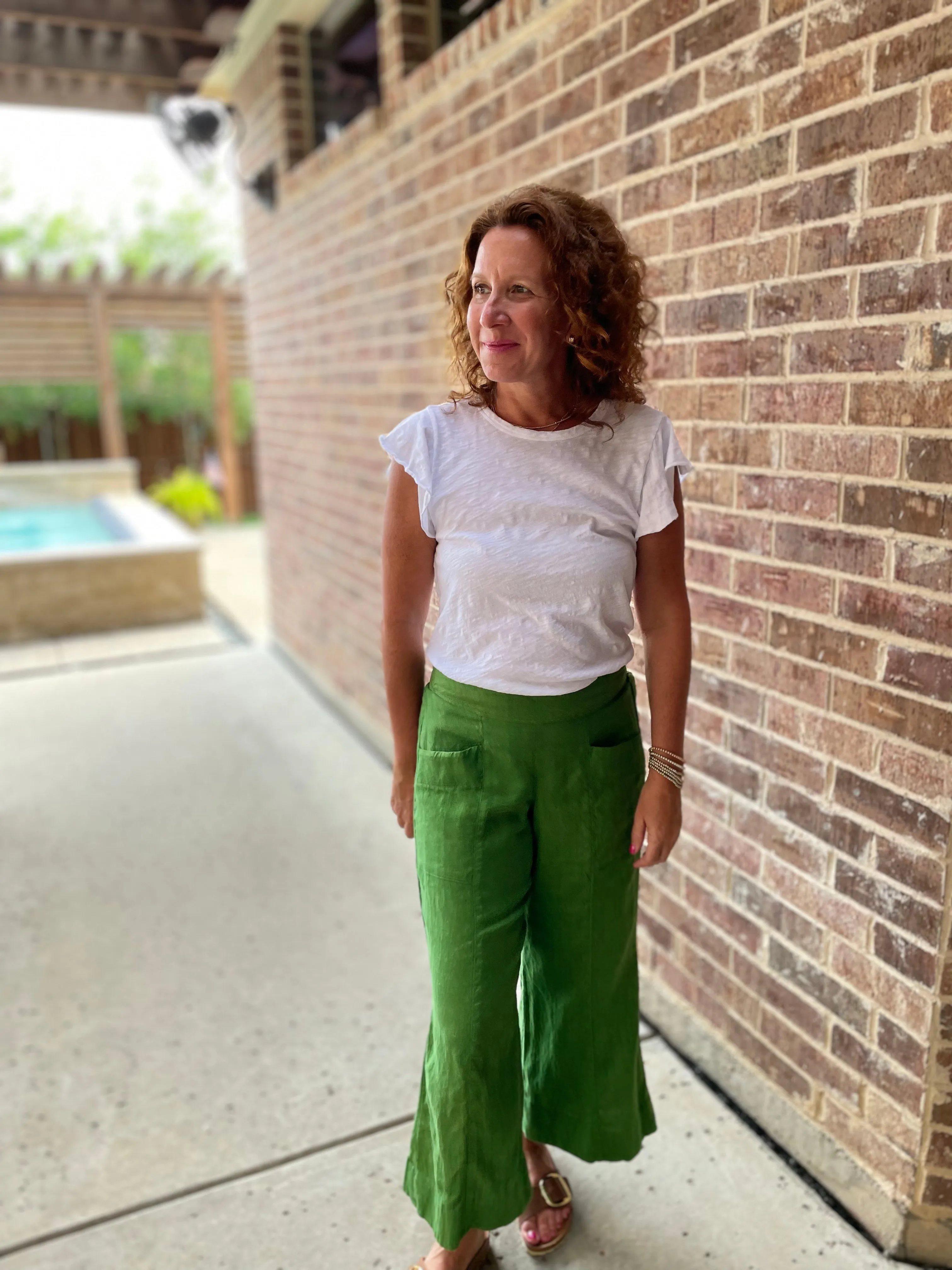 Ivy Jane Linen Crop Pant in Green