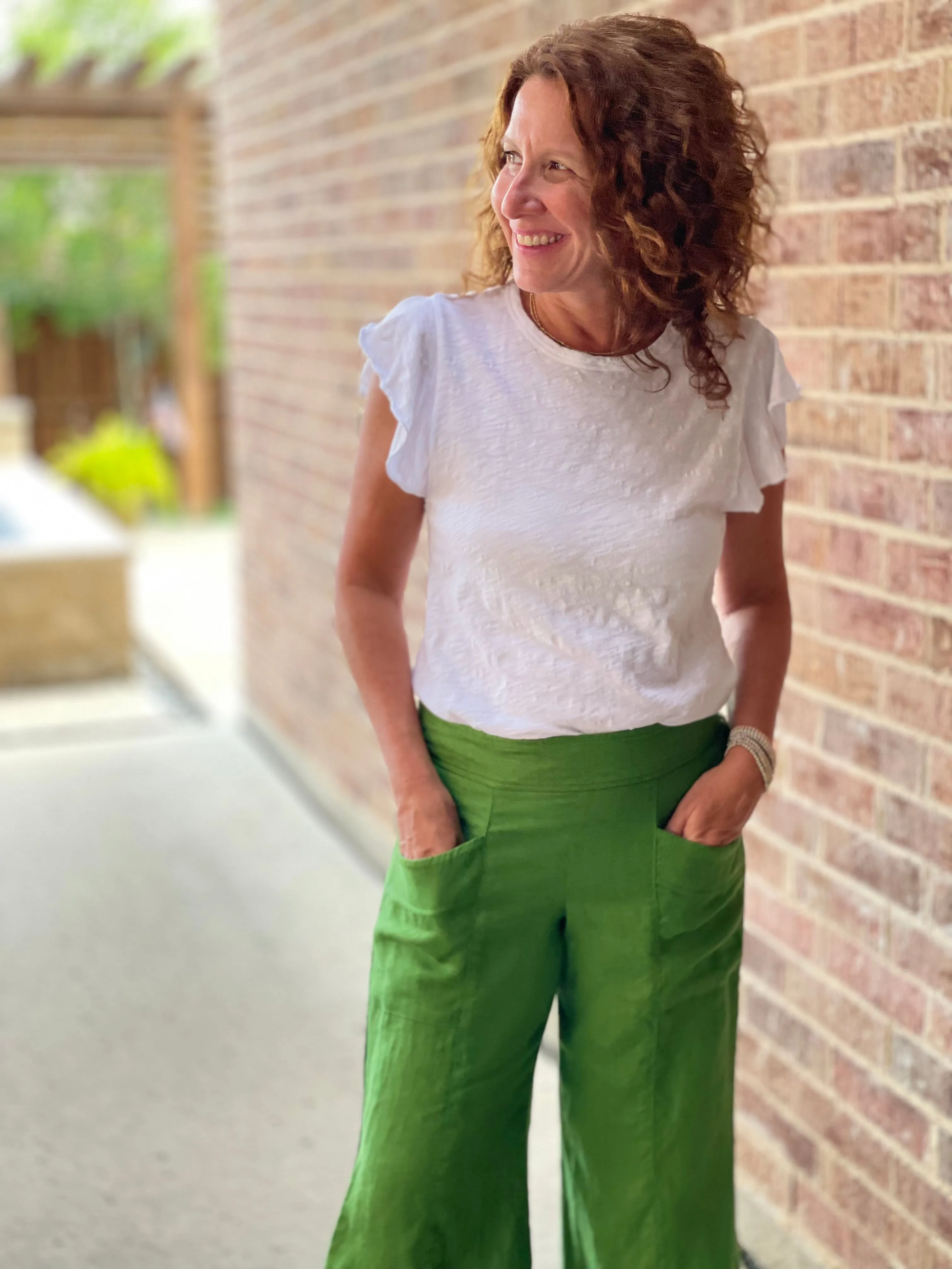 Ivy Jane Linen Crop Pant in Green