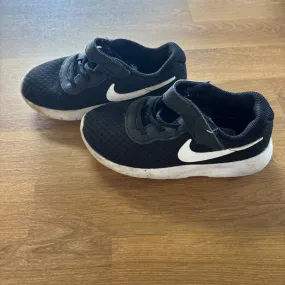 Nike Black Sneakers - 10