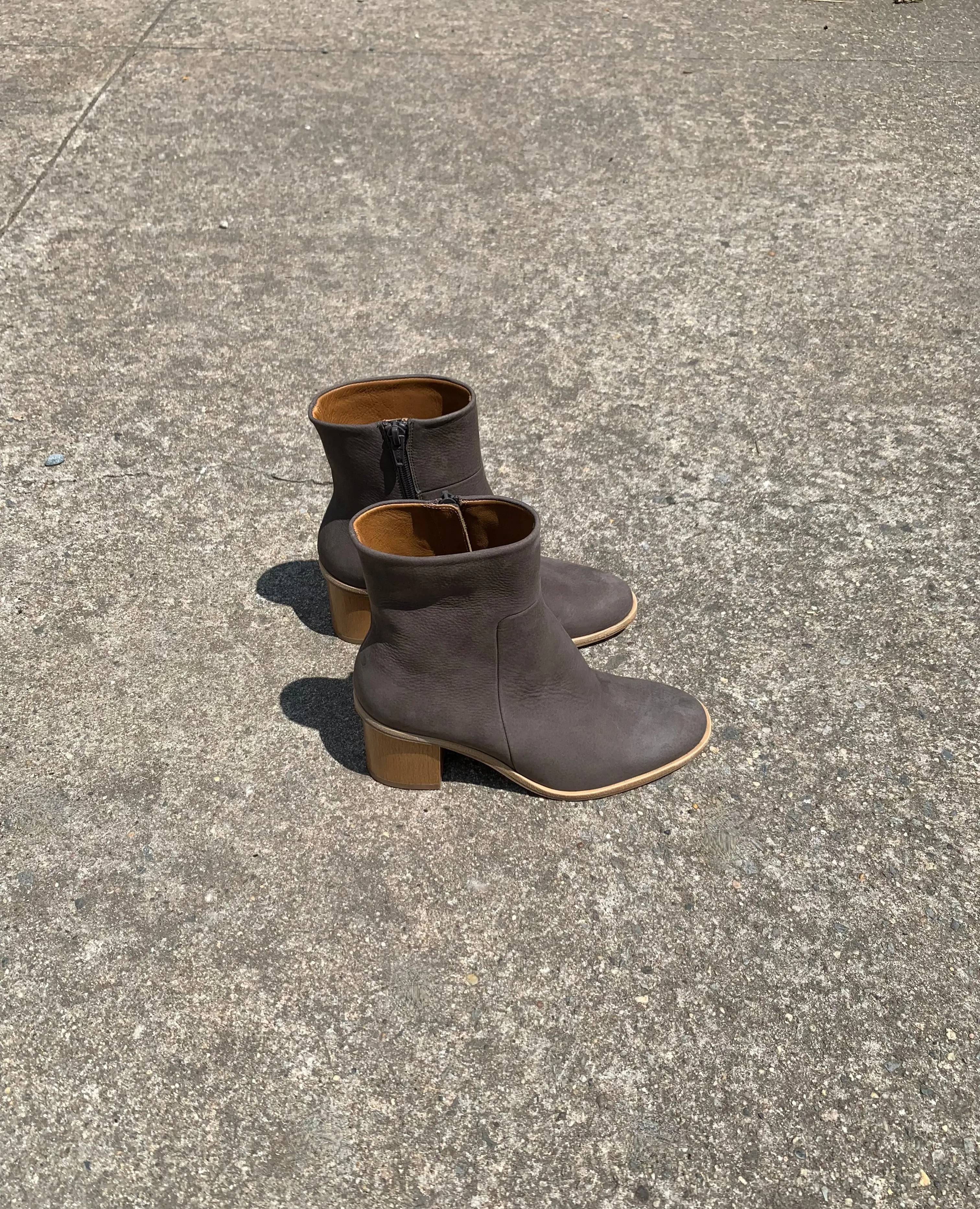 Warehouse Sale - Babe Boots Fog Nubuck